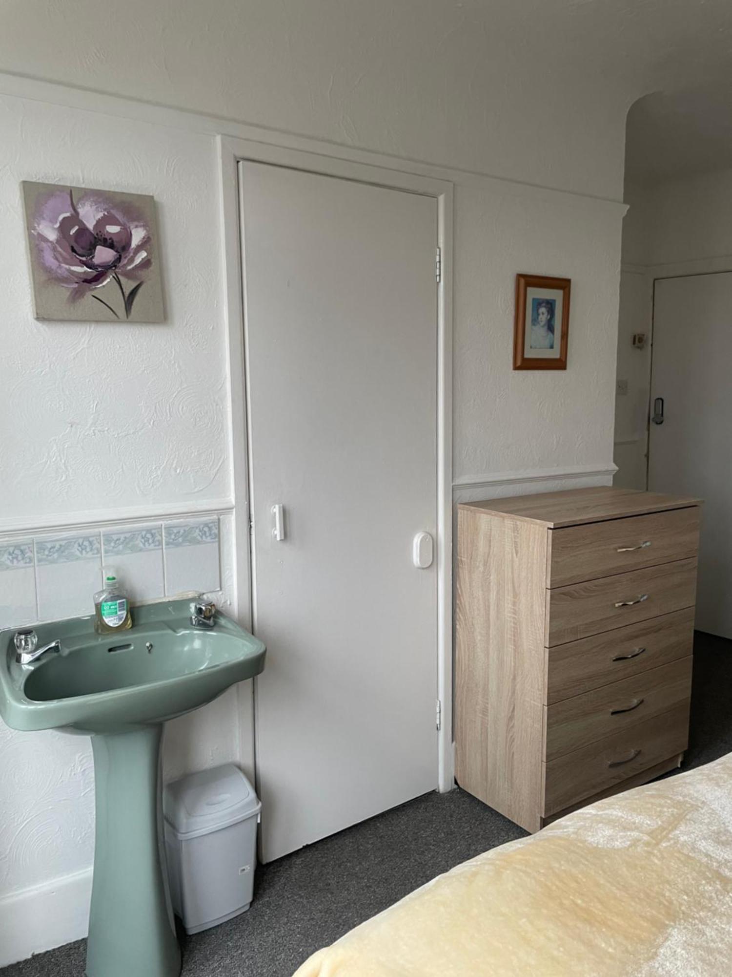 Amitie Guest House Bournemouth Esterno foto